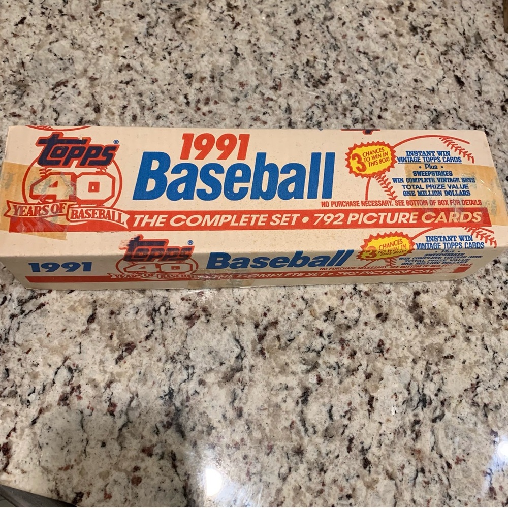 Topps 1991 Baseball‎ Card Set - Red and Blue